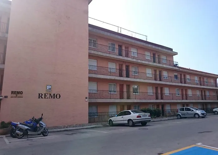 Remo Just Entirely Remodeled * Льорет-де-Мар